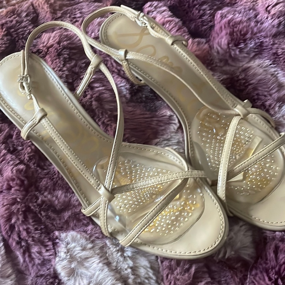 Sam Edelman strappy tan low heel sandal.